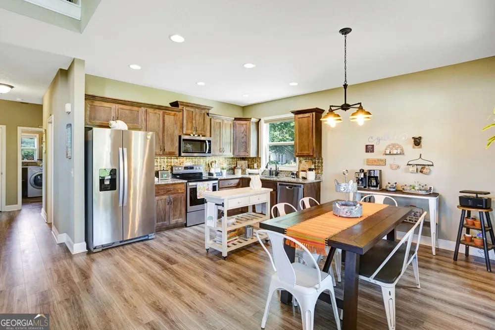 379 Chancey DR Hiawassee, GA 30546