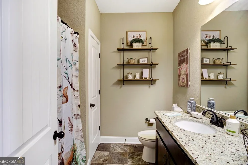 379 Chancey DR Hiawassee, GA 30546