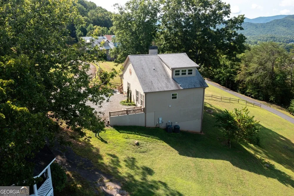 379 Chancey DR Hiawassee, GA 30546