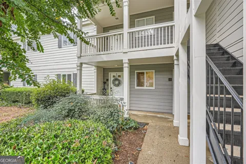 15 Little Silver CT SE