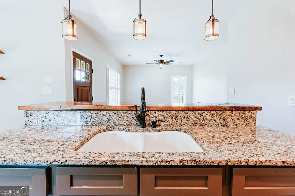 1445 N Forest AVE Hartwell, GA 30643