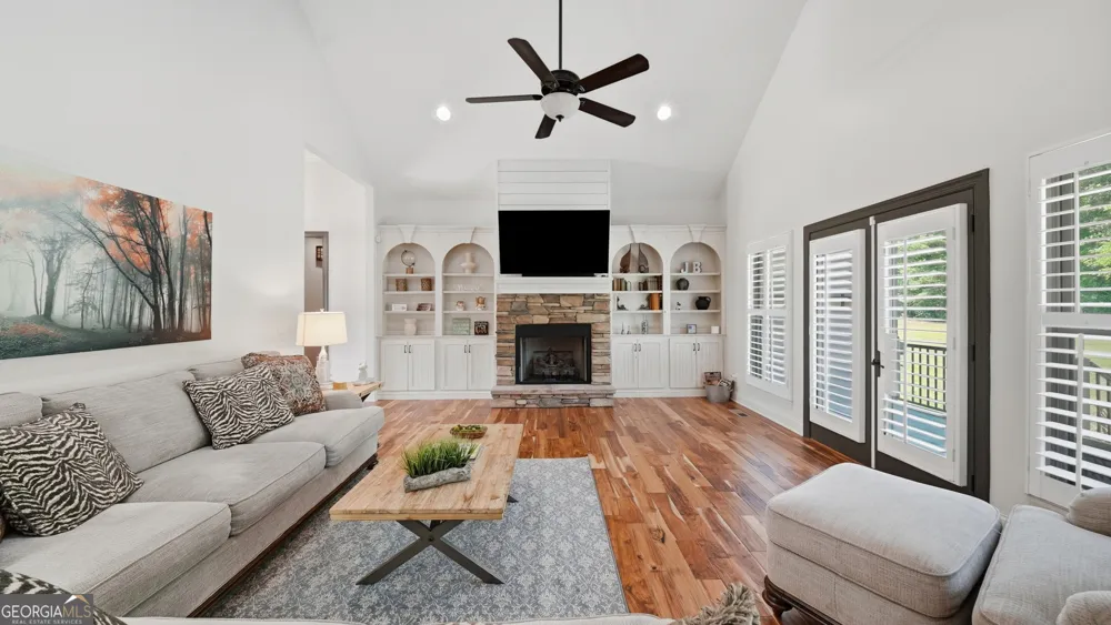 1010 Buckingham WAY Rocky Face, GA 30740