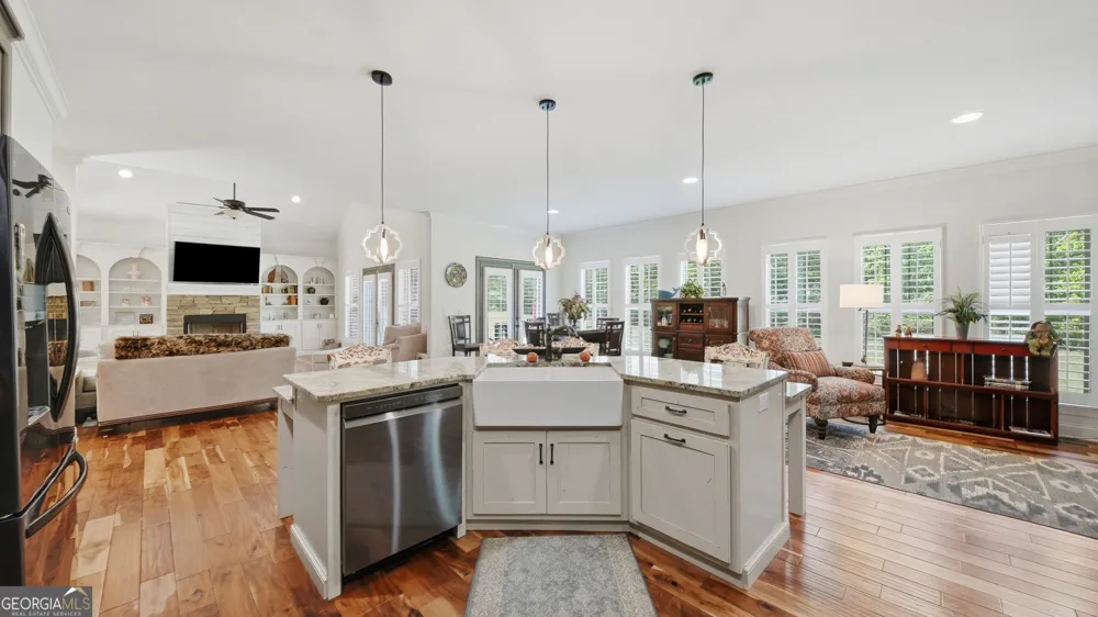 1010 Buckingham WAY Rocky Face, GA 30740