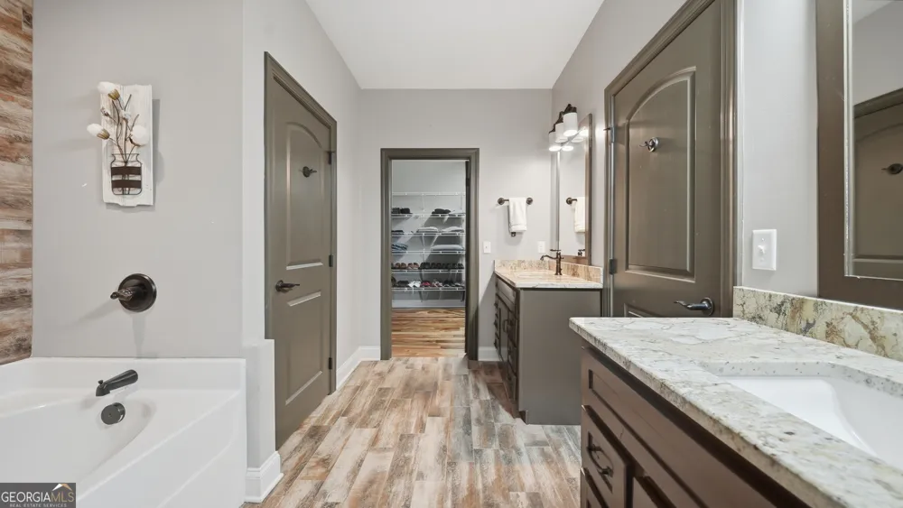 1010 Buckingham WAY Rocky Face, GA 30740
