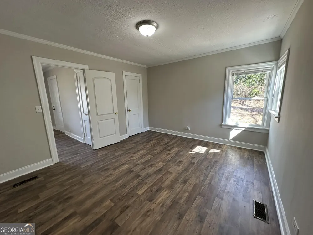 256 Chattahoochee ST Cornelia, GA 30531