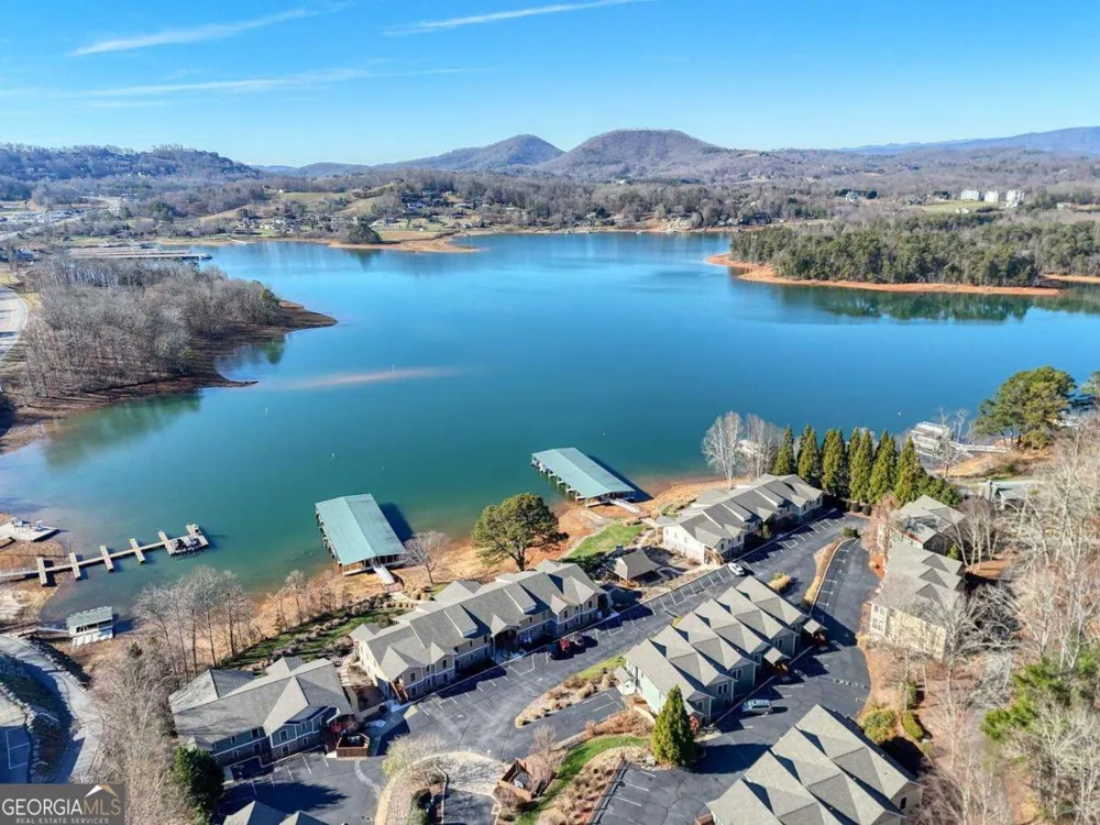 1405 Lakeside RD Hiawassee, GA 30546