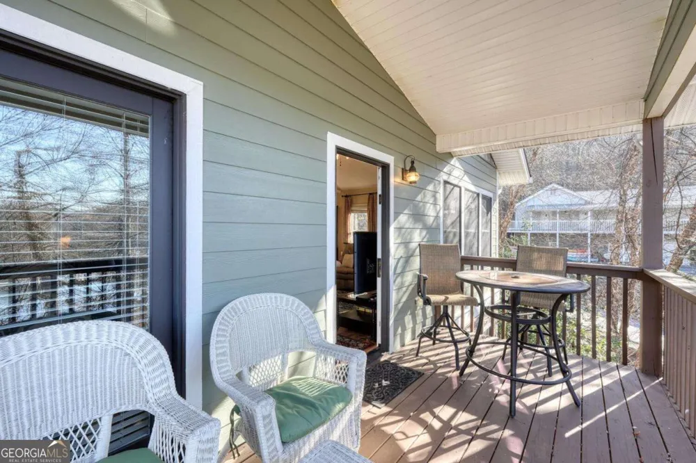 1405 Lakeside RD Hiawassee, GA 30546