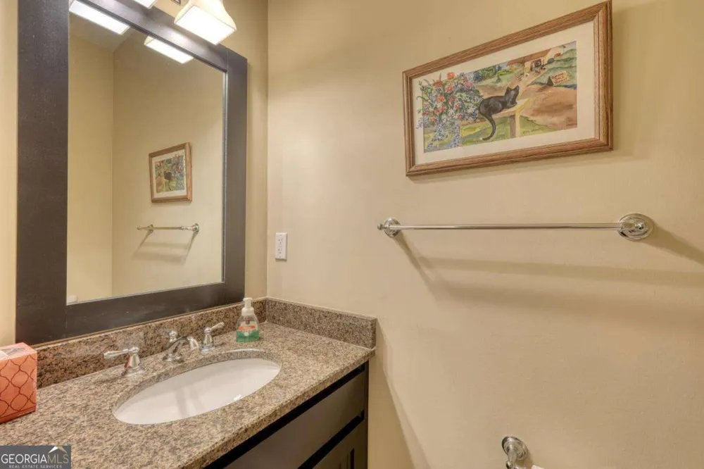 1405 Lakeside RD Hiawassee, GA 30546
