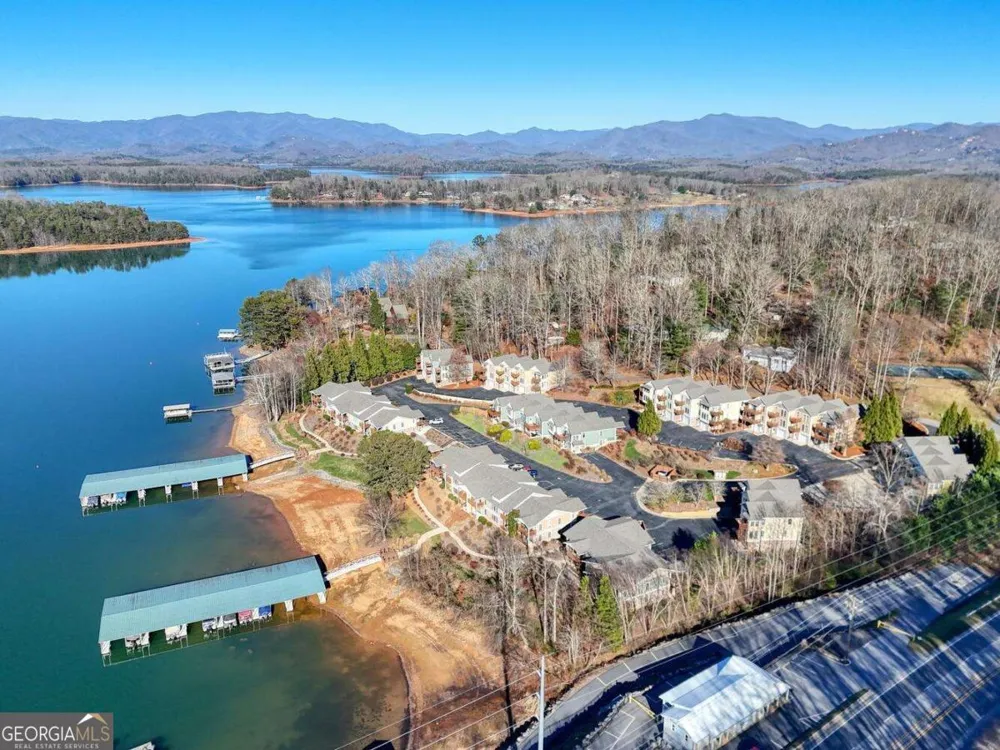 1405 Lakeside RD Hiawassee, GA 30546