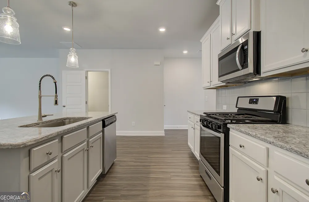 27 Butternut WAY Auburn, GA 30011