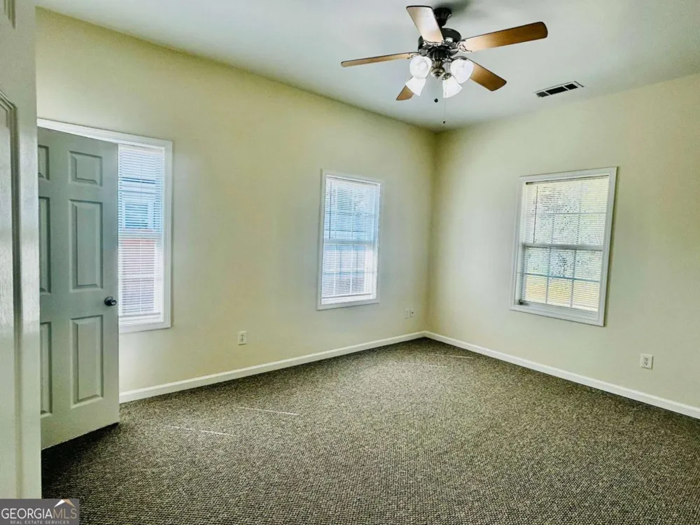 9 VICTORY ST Gainesville, GA 30501
