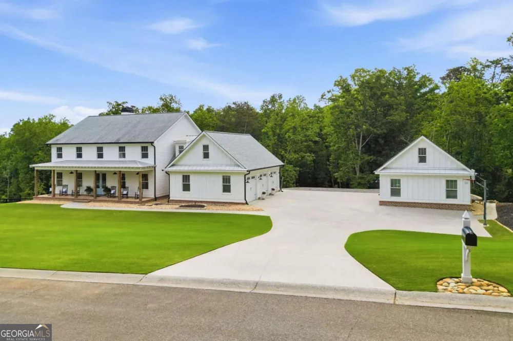180 Laurel Ridge LN Ball Ground, GA 30107