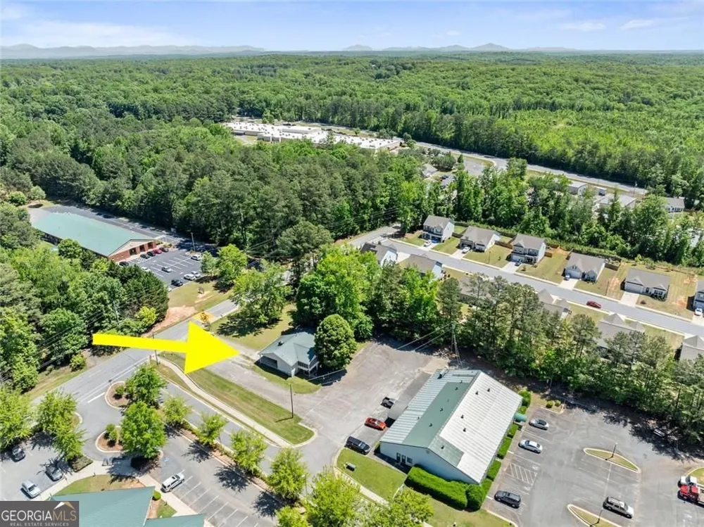 386 Allen ST Dawsonville, GA 30534