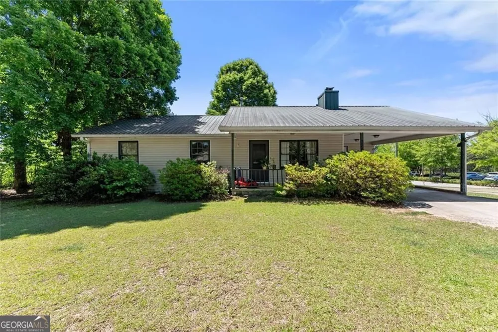 386 Allen ST Dawsonville, GA 30534