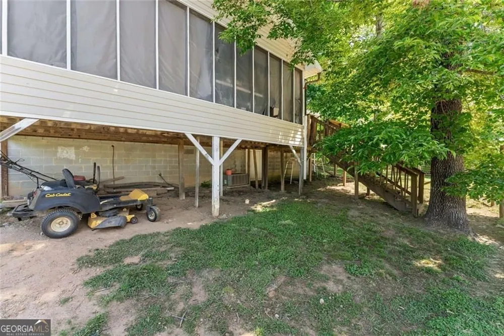 386 Allen ST Dawsonville, GA 30534