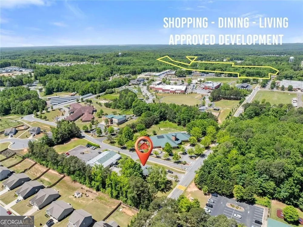 386 Allen ST Dawsonville, GA 30534