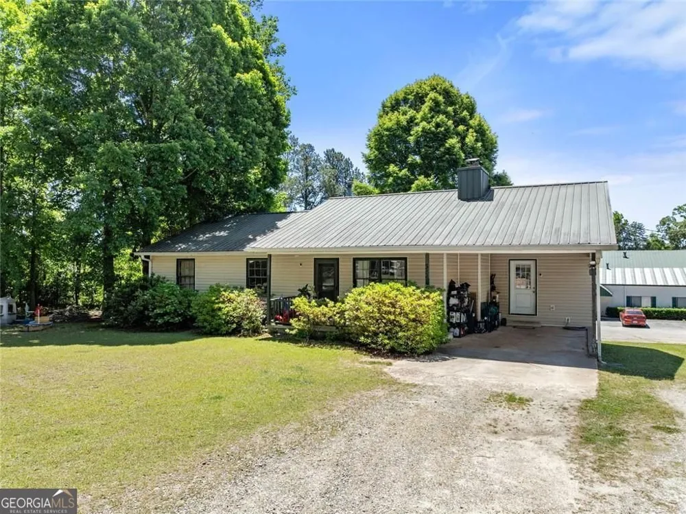 386 Allen ST Dawsonville, GA 30534