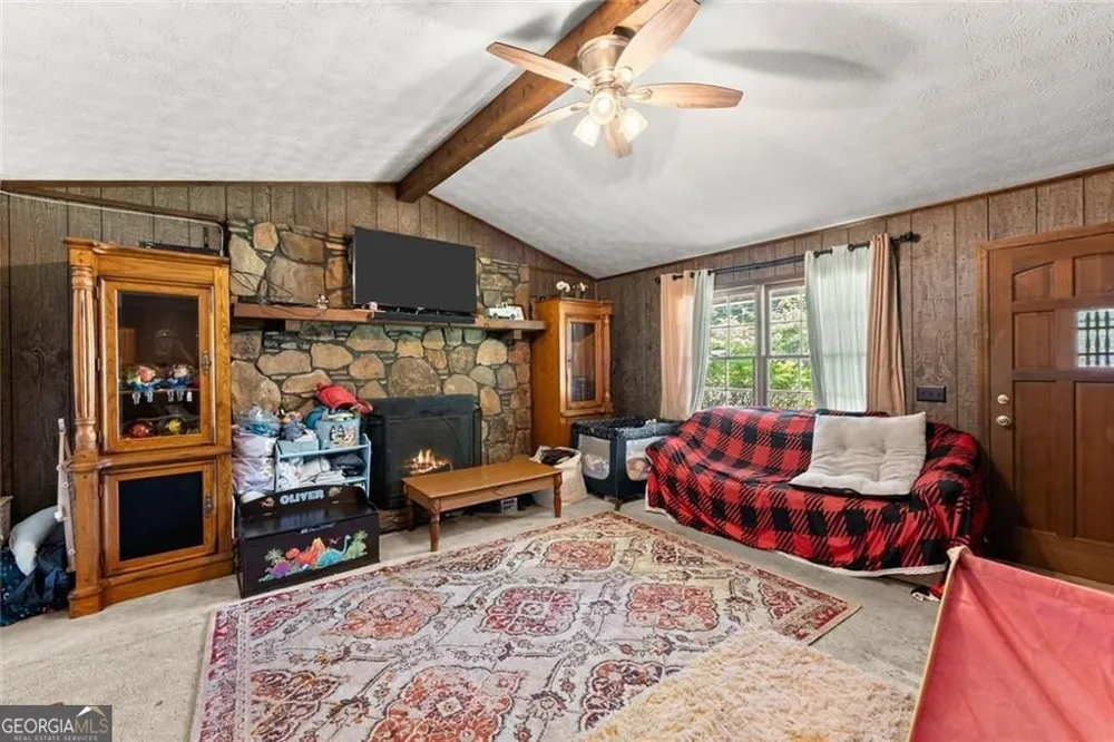 386 Allen ST Dawsonville, GA 30534