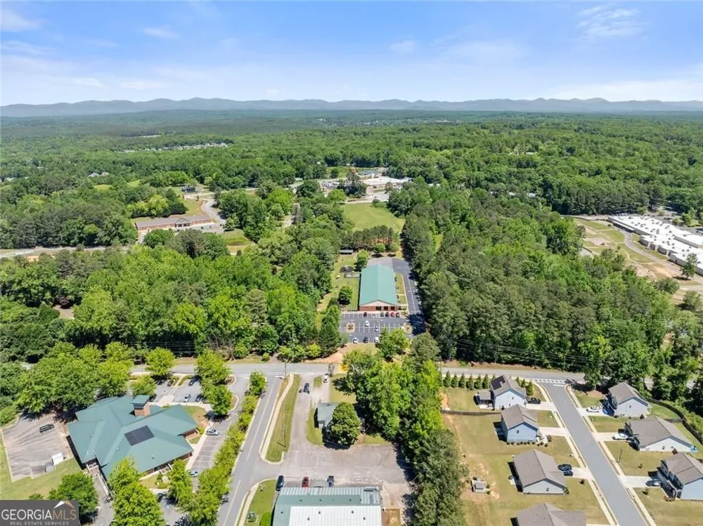 386 Allen ST Dawsonville, GA 30534