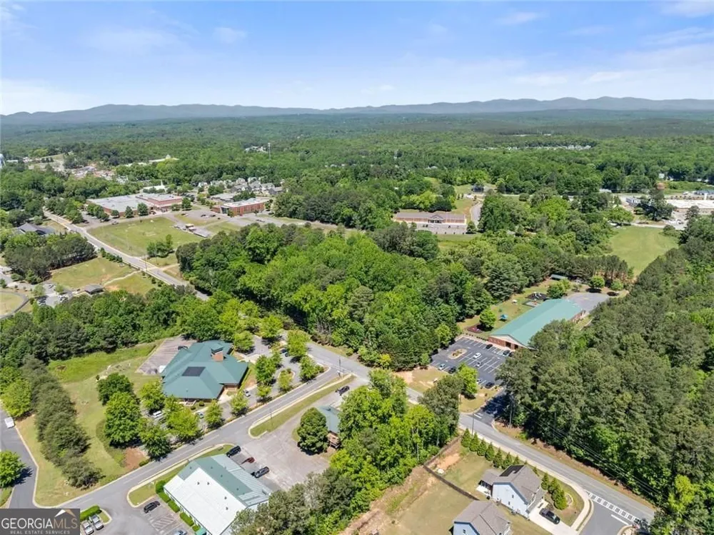 386 Allen ST Dawsonville, GA 30534