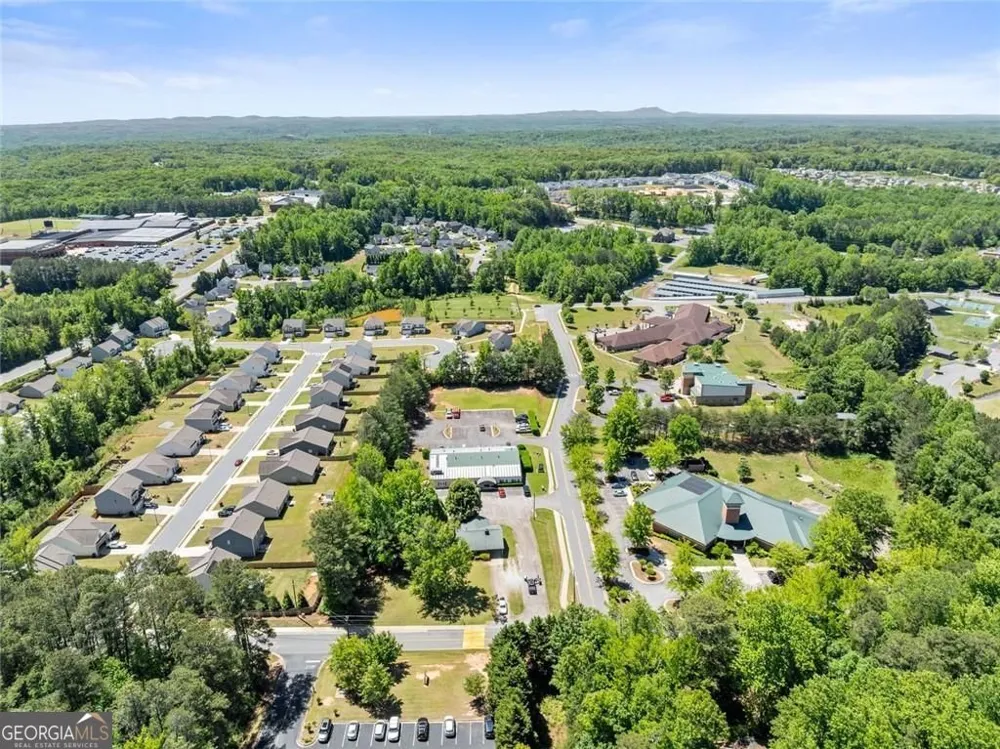 386 Allen ST Dawsonville, GA 30534