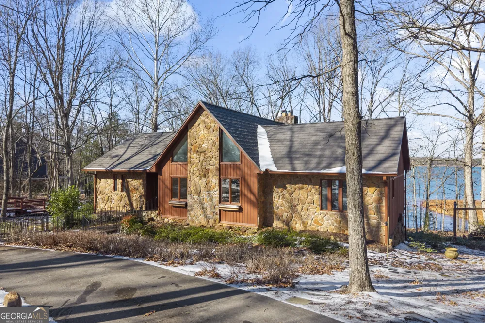 234 Chandlers Ferry DR Hartwell, GA 30643