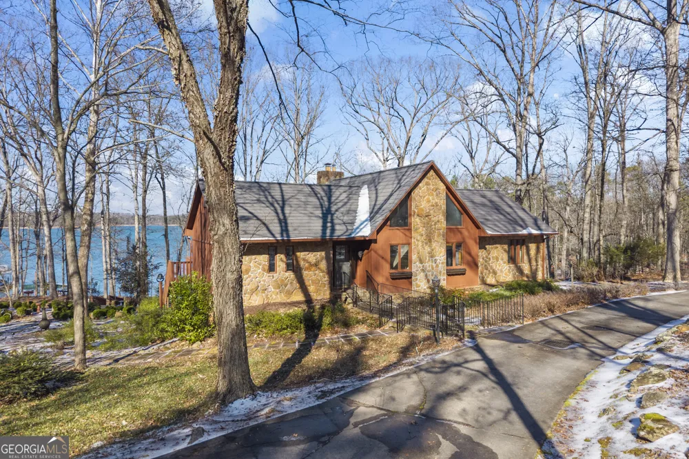 234 Chandlers Ferry DR Hartwell, GA 30643