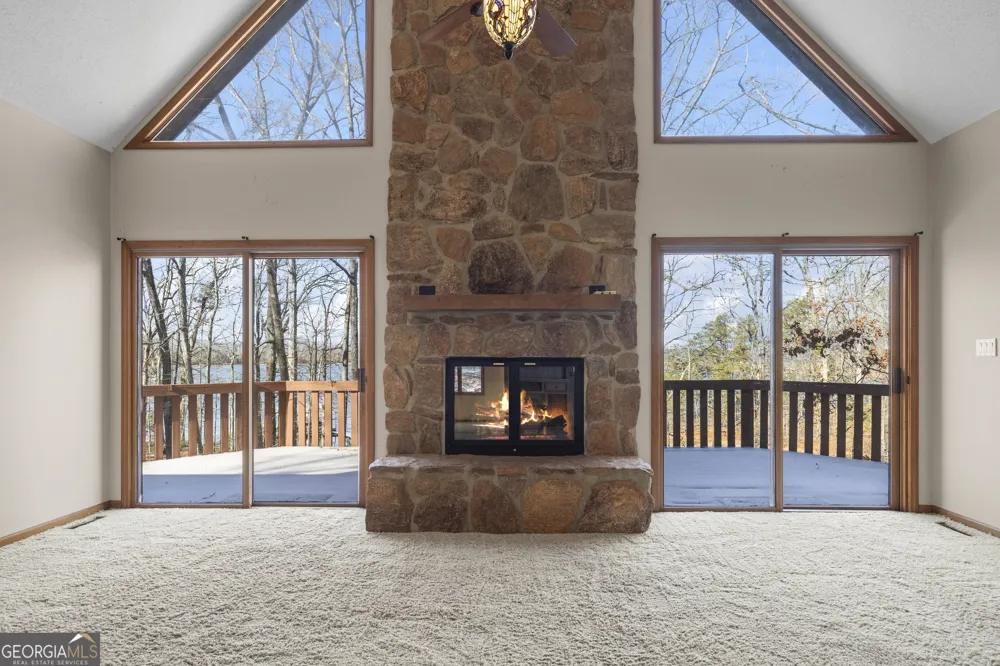 234 Chandlers Ferry DR Hartwell, GA 30643