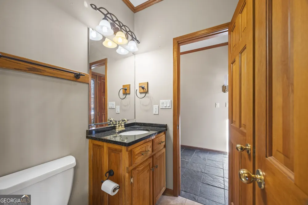 234 Chandlers Ferry DR Hartwell, GA 30643