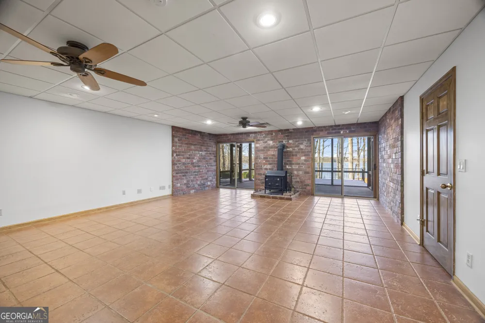 234 Chandlers Ferry DR Hartwell, GA 30643