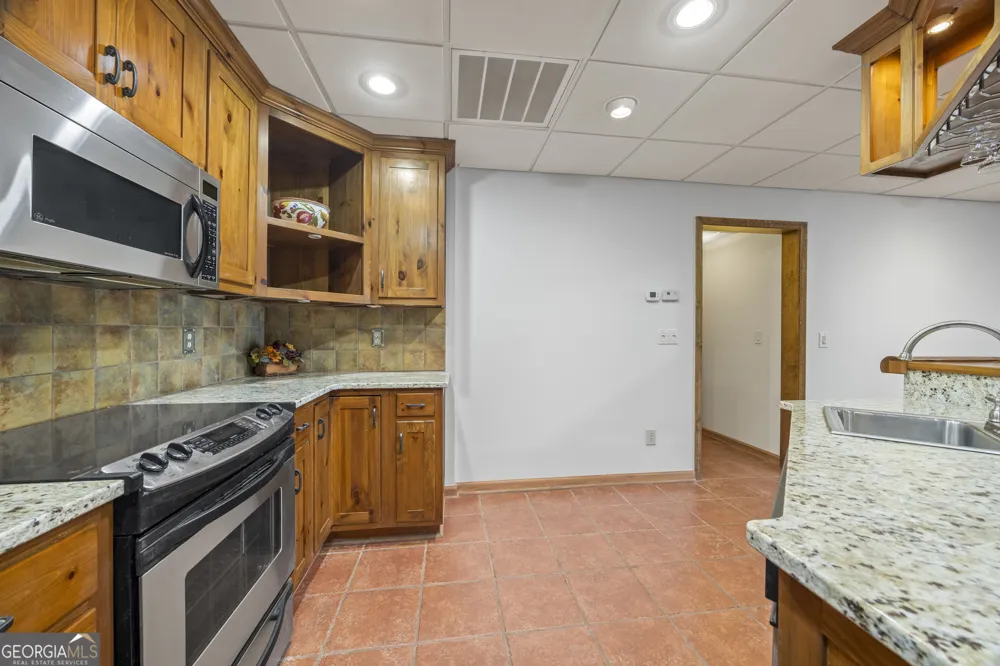 234 Chandlers Ferry DR Hartwell, GA 30643