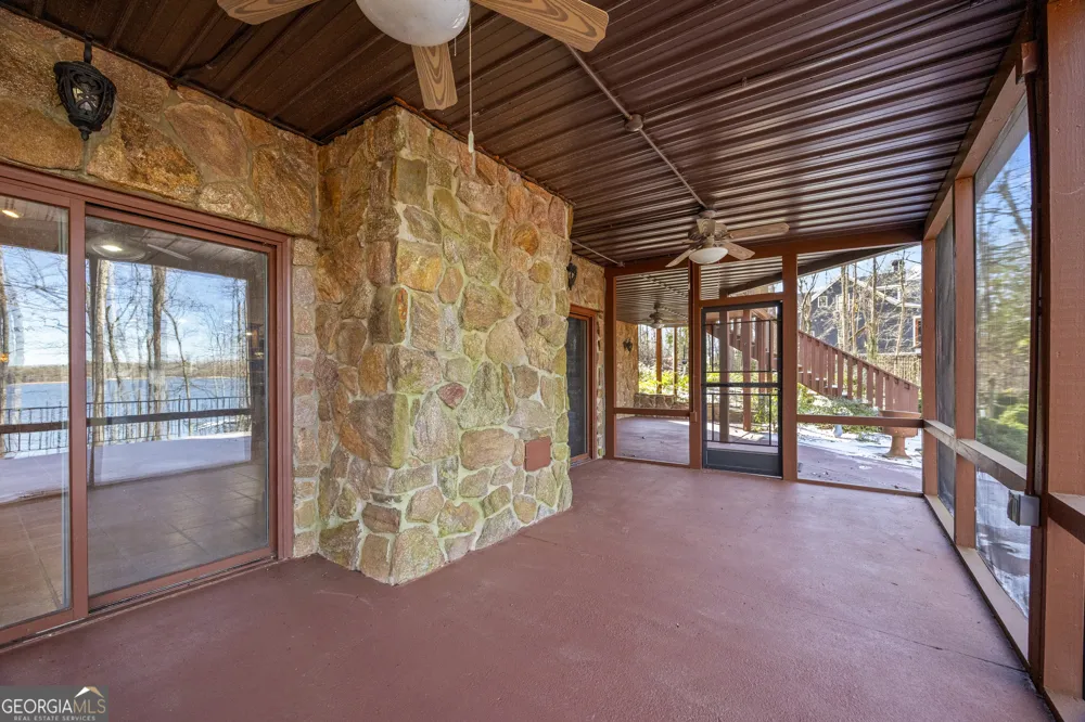 234 Chandlers Ferry DR Hartwell, GA 30643