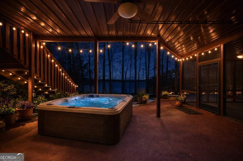 234 Chandlers Ferry DR Hartwell, GA 30643