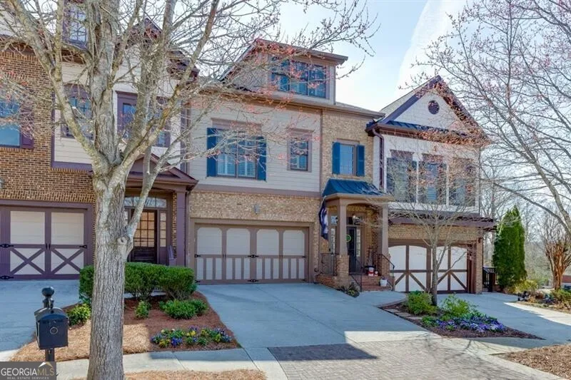 6965 Fellowship LN Flowery Branch, GA 30542