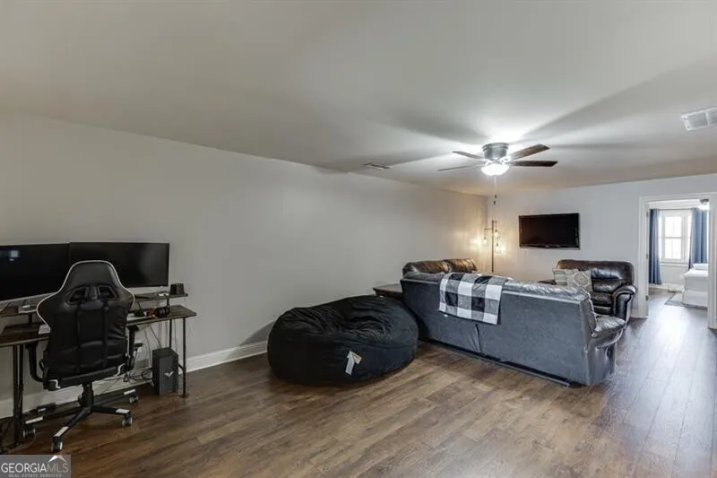 6965 Fellowship LN Flowery Branch, GA 30542