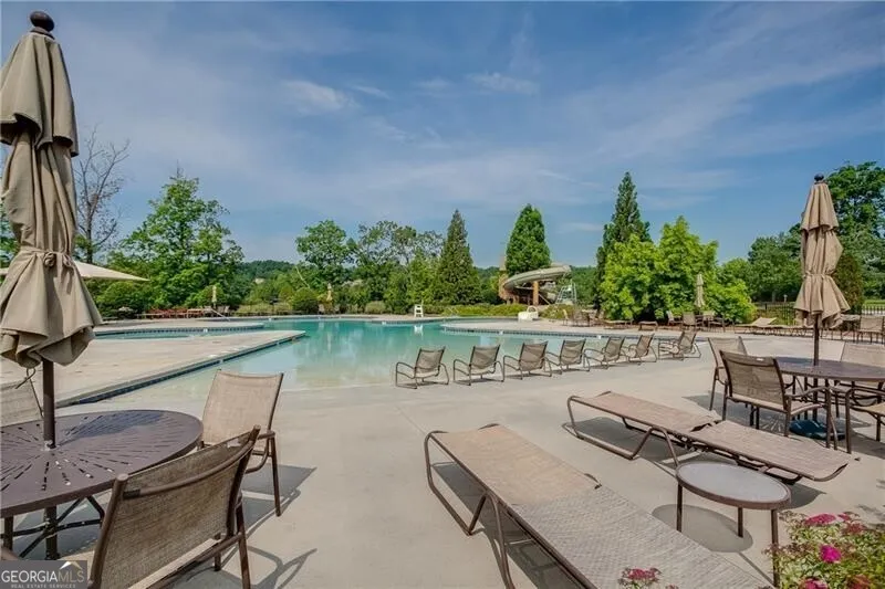 6965 Fellowship LN Flowery Branch, GA 30542