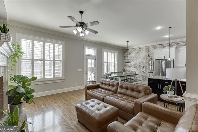 6965 Fellowship LN Flowery Branch, GA 30542
