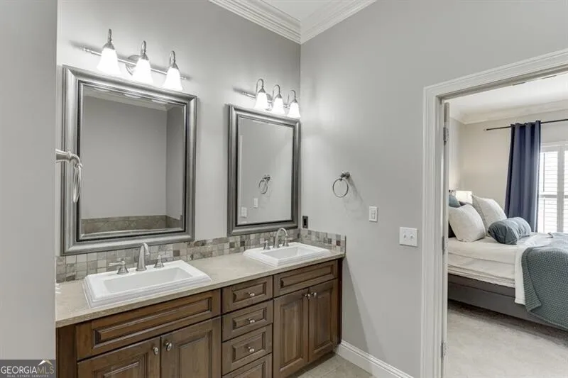 6965 Fellowship LN Flowery Branch, GA 30542