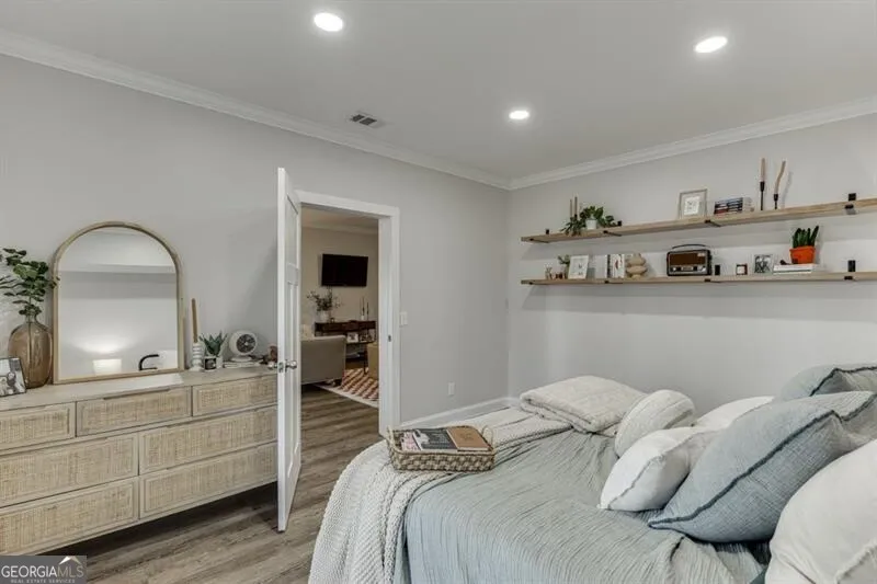 6965 Fellowship LN Flowery Branch, GA 30542