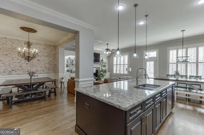 6965 Fellowship LN Flowery Branch, GA 30542