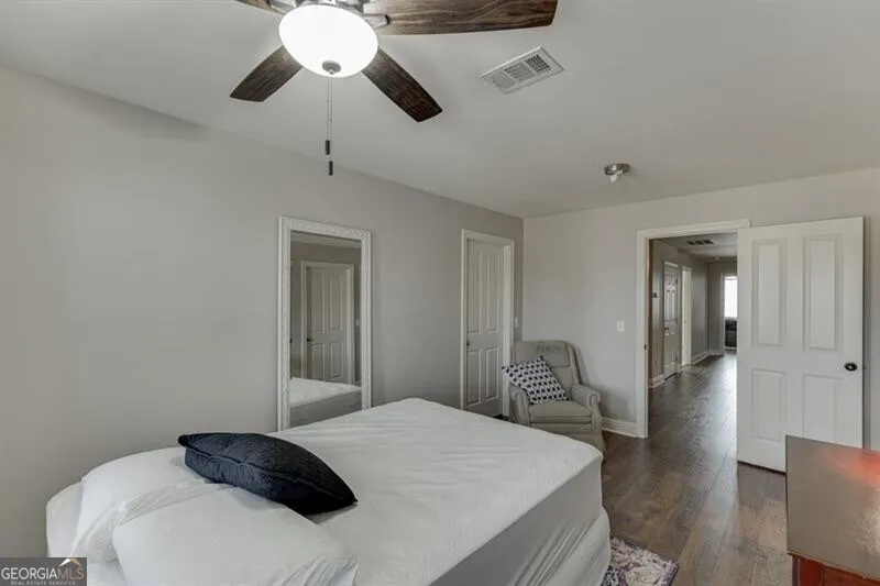 6965 Fellowship LN Flowery Branch, GA 30542