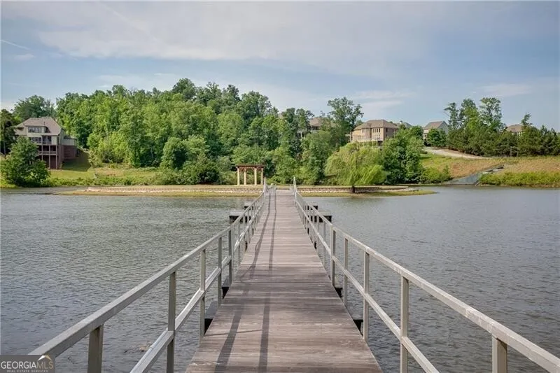 6965 Fellowship LN Flowery Branch, GA 30542