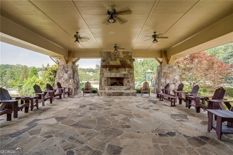 6965 Fellowship LN Flowery Branch, GA 30542
