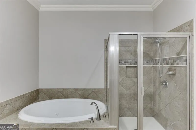 6965 Fellowship LN Flowery Branch, GA 30542