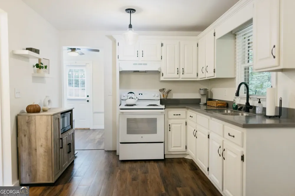 6030 Spout Springs RD Flowery Branch, GA 30542