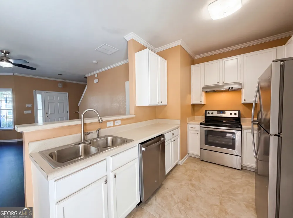 7045 Brookview CRK Riverdale, GA 30274