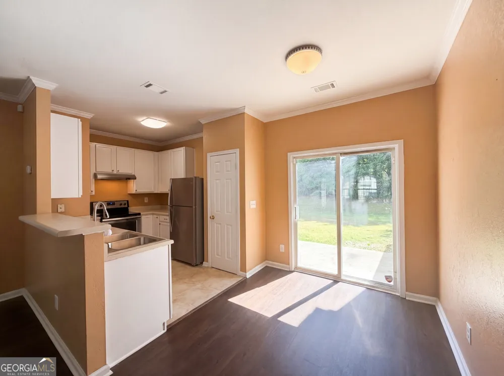 7045 Brookview CRK Riverdale, GA 30274