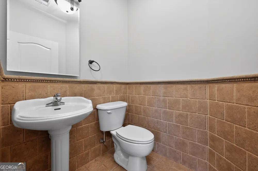 203 Pembroke PT Centerville, GA 31028