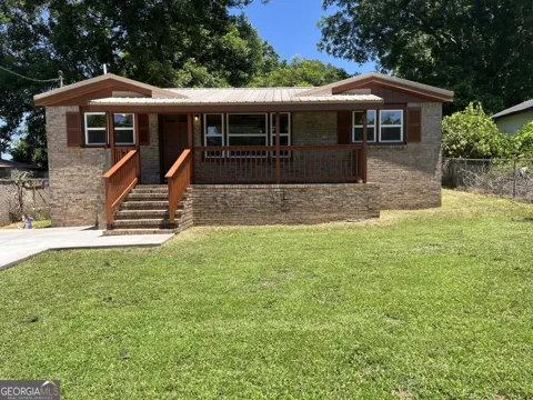 300 Hunt CIR