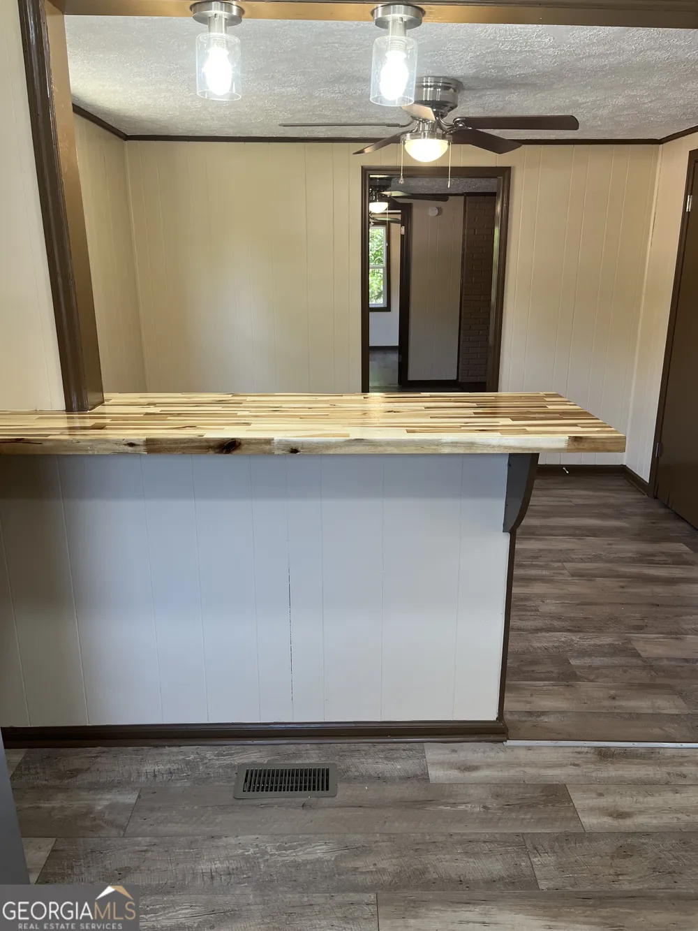 300 Hunt CIR Manchester, GA 31816